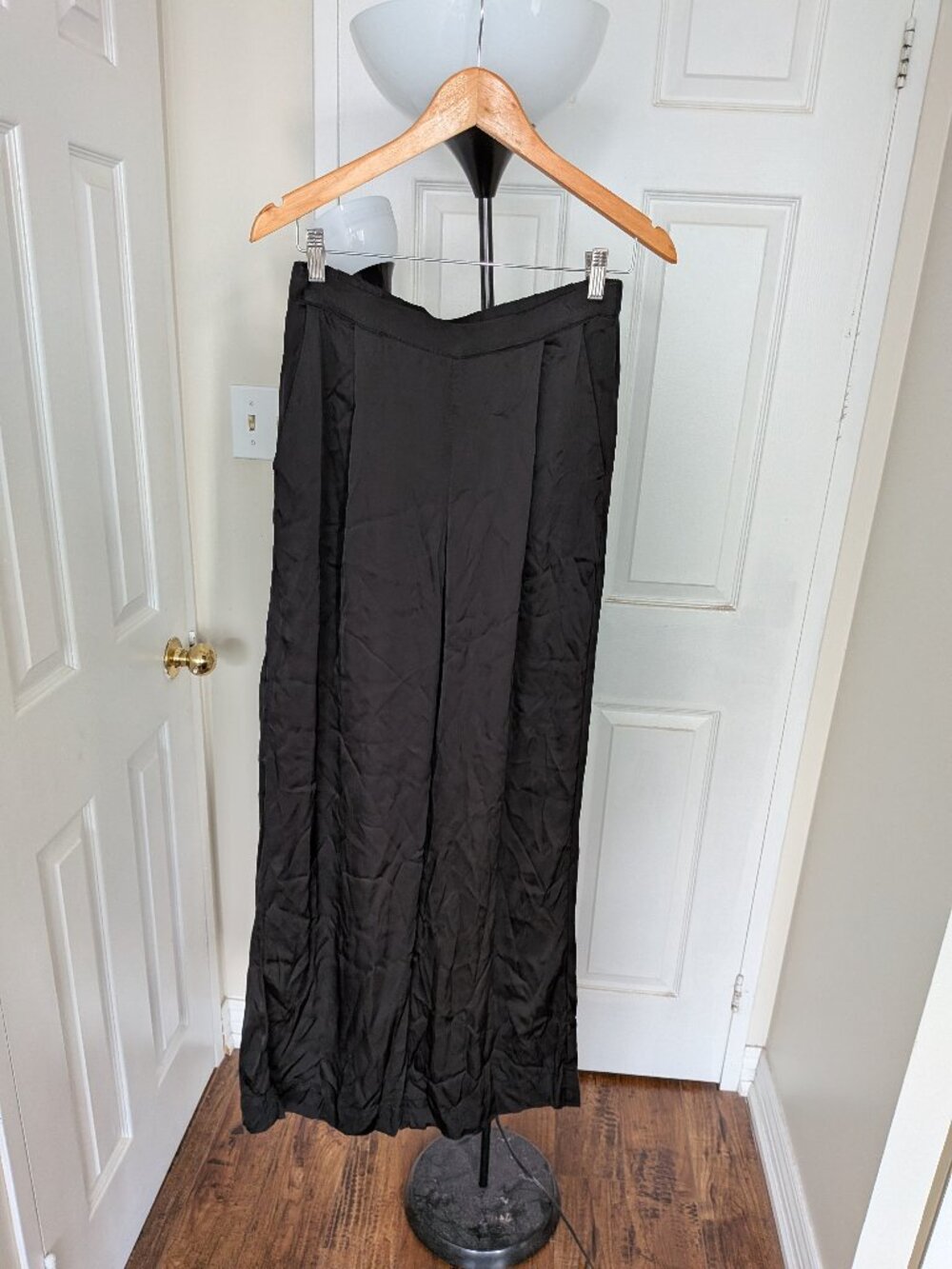 Pull on pants size S Velvet by Graham and Spencer size S
